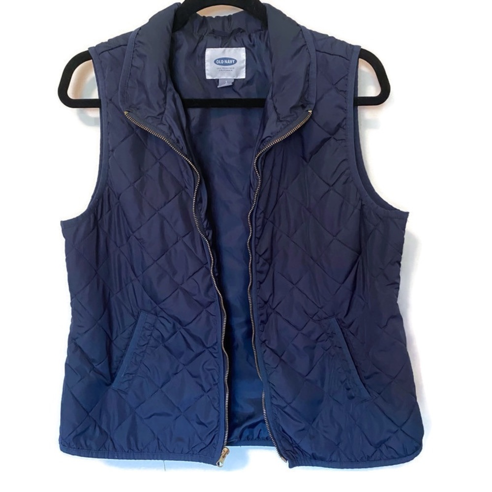 Lightweight Navy Blue Quilted Vest
